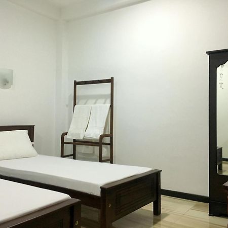 Anthony Guesthouse Hikkaduwa Zewnętrze zdjęcie