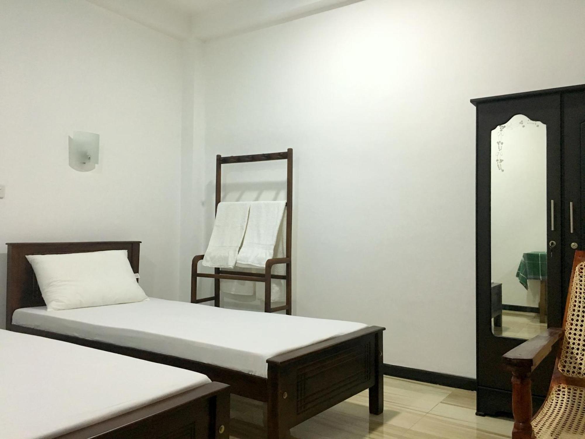 Anthony Guesthouse Hikkaduwa Zewnętrze zdjęcie