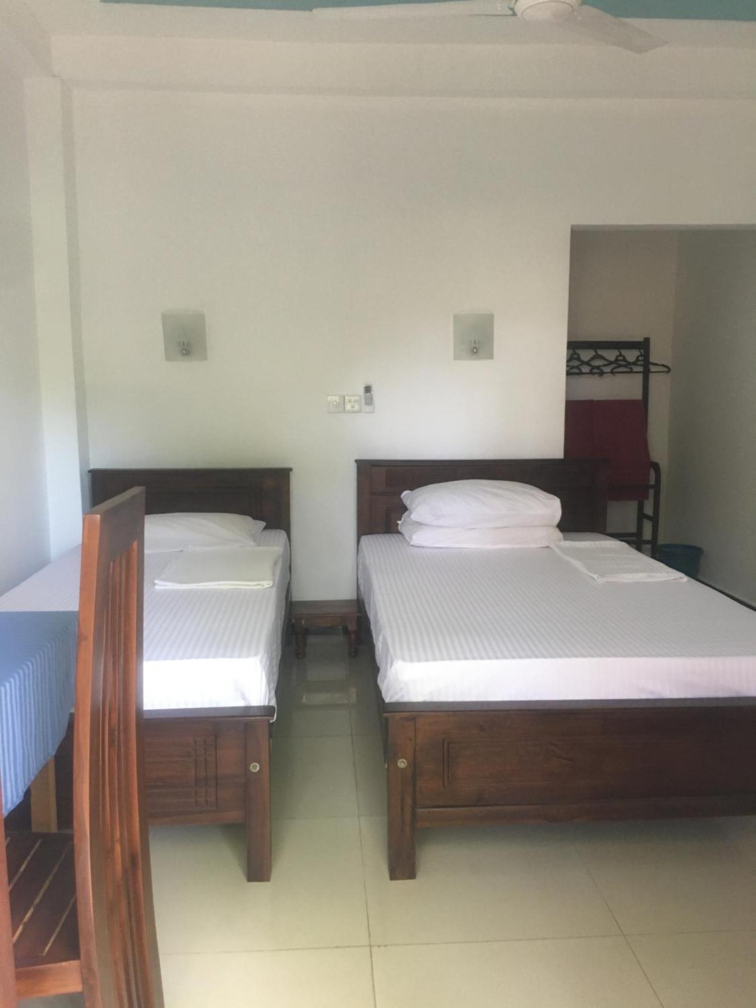 Anthony Guesthouse Hikkaduwa Zewnętrze zdjęcie